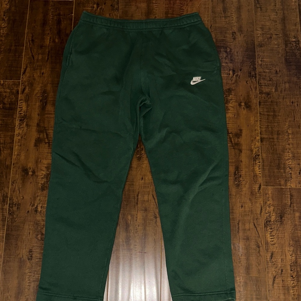 Nike Men's Dark Green Sweatpants - Picture 2 of 3